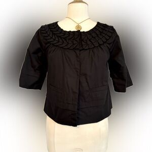 Like new! Timeless New Directions Petite black blazer with intricate-detailing!